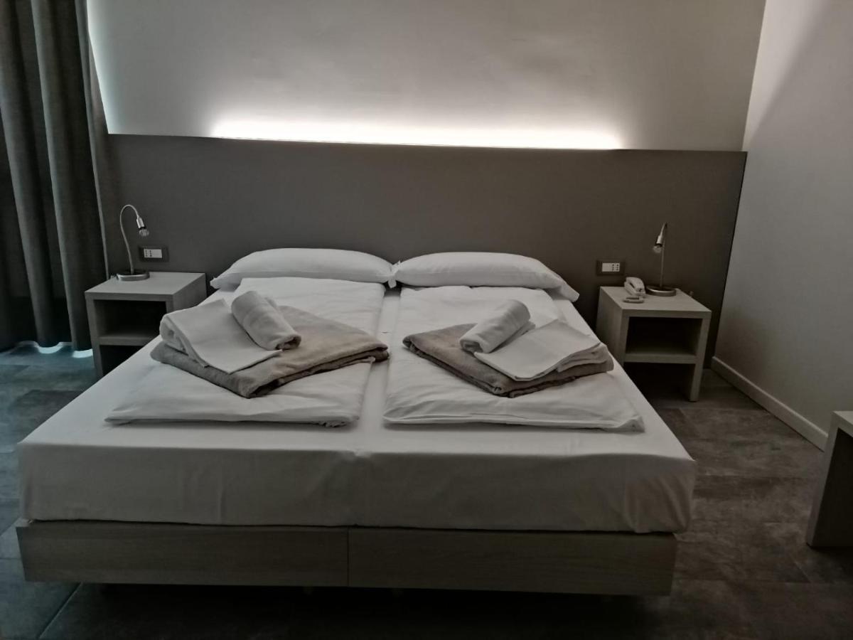 דוסובונו Hotel Europa מראה חיצוני תמונה