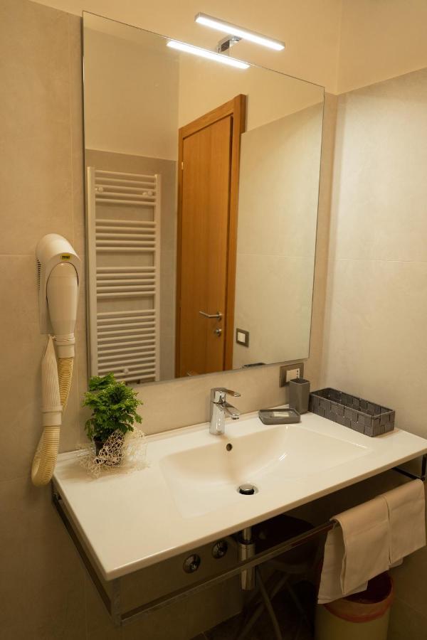 דוסובונו Hotel Europa מראה חיצוני תמונה