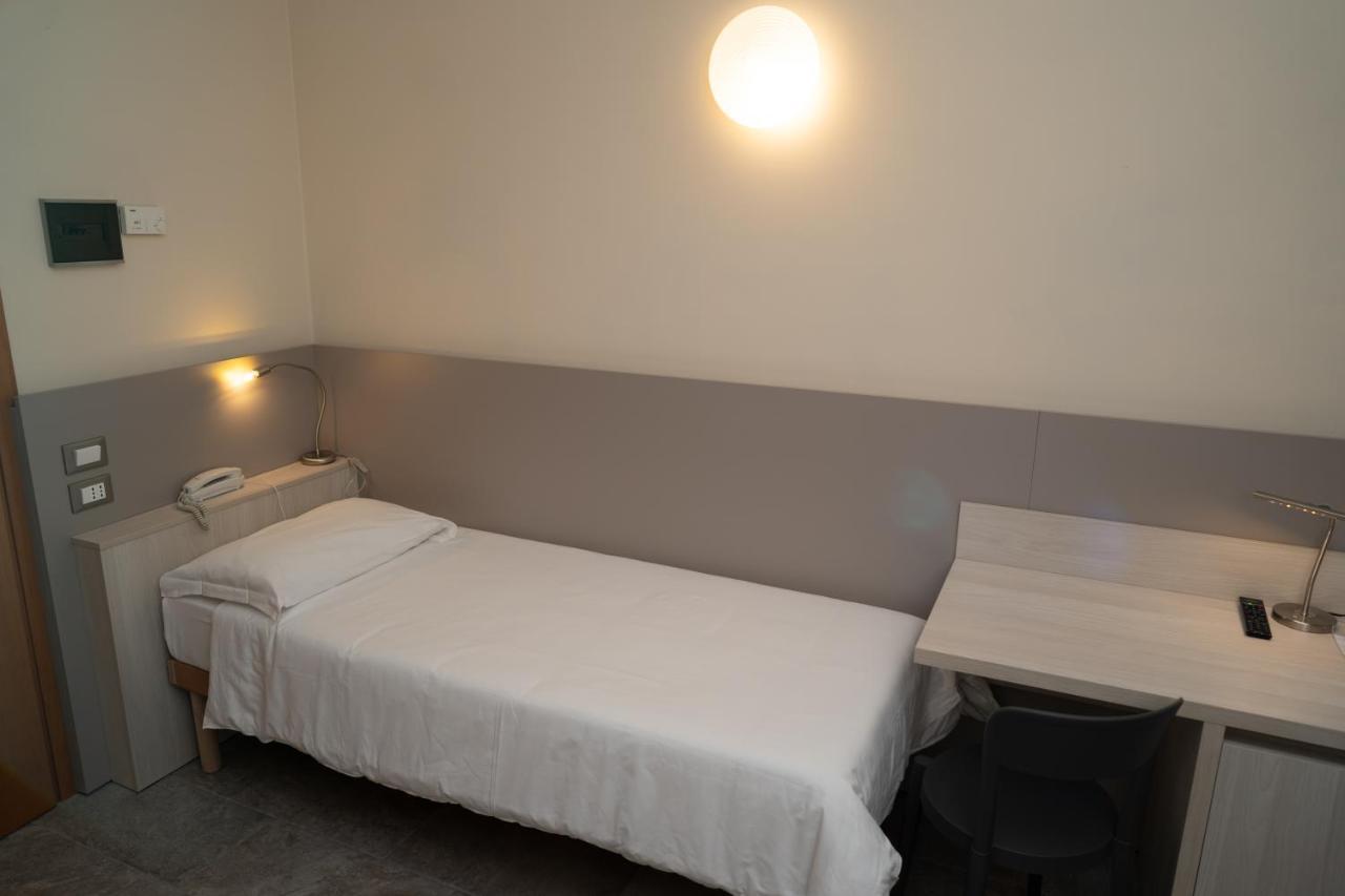 דוסובונו Hotel Europa מראה חיצוני תמונה