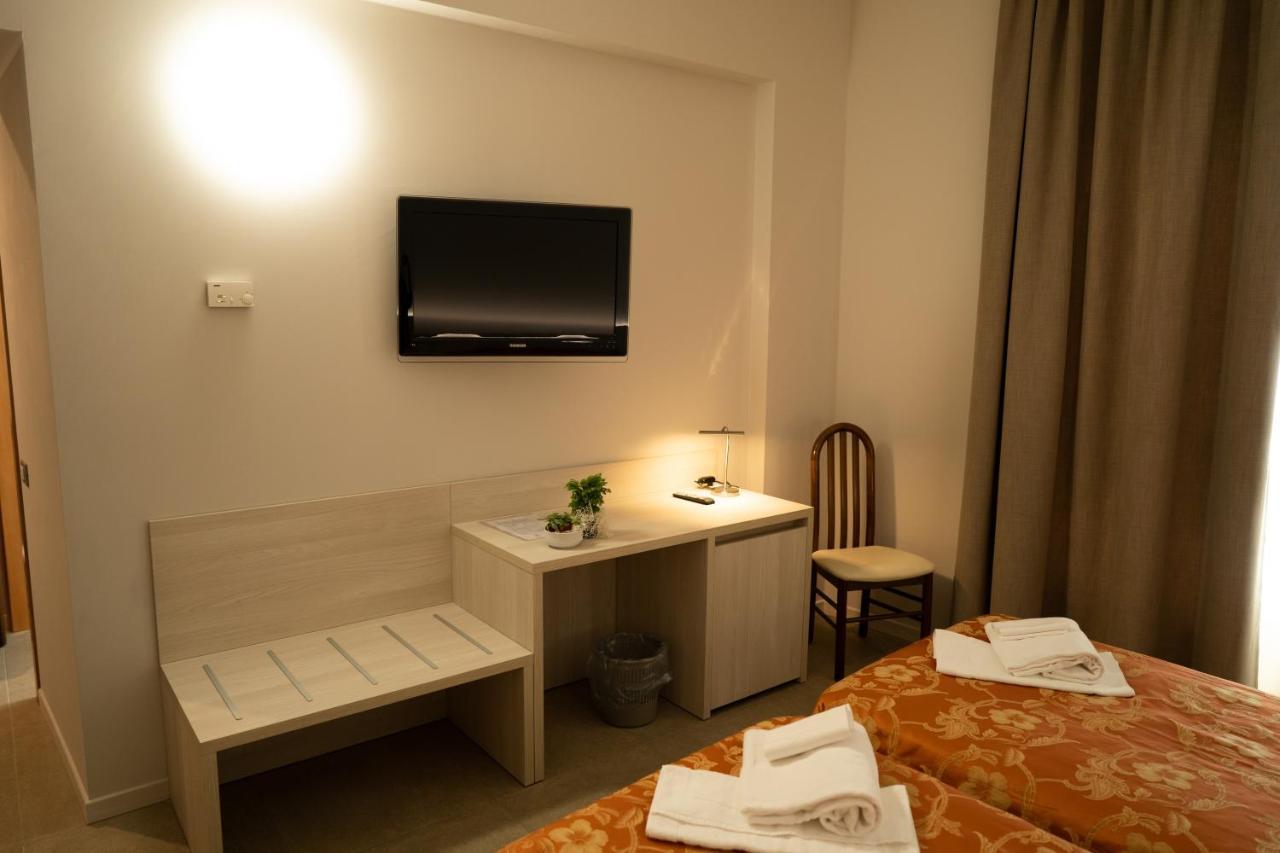 דוסובונו Hotel Europa מראה חיצוני תמונה