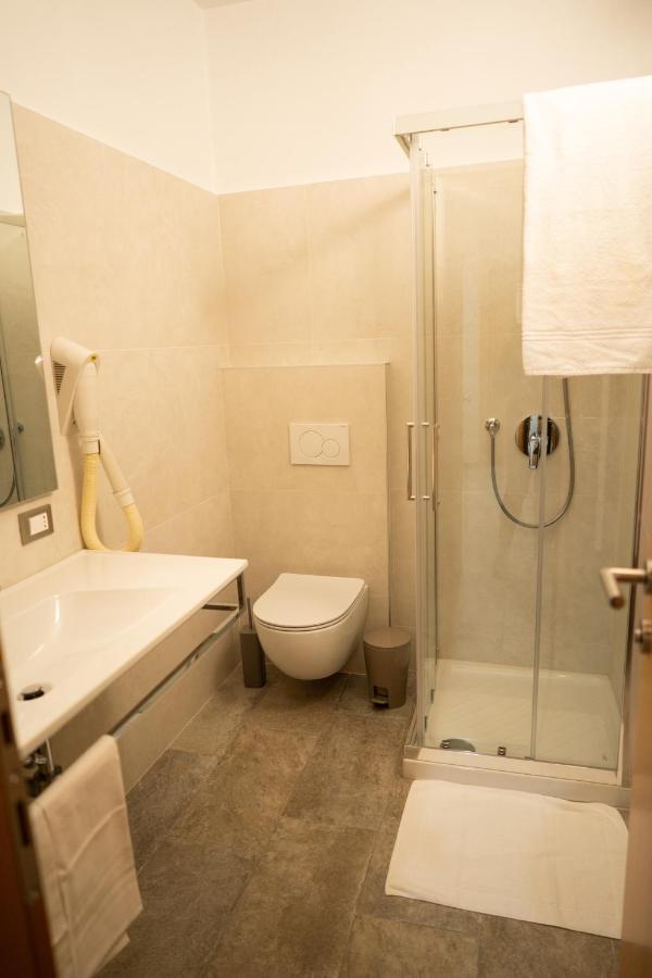 דוסובונו Hotel Europa מראה חיצוני תמונה