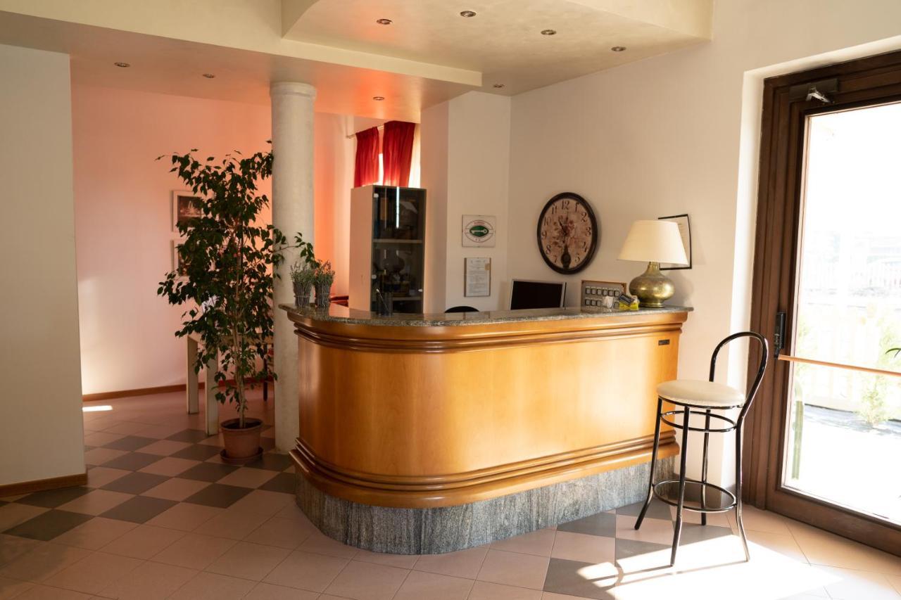 דוסובונו Hotel Europa מראה חיצוני תמונה