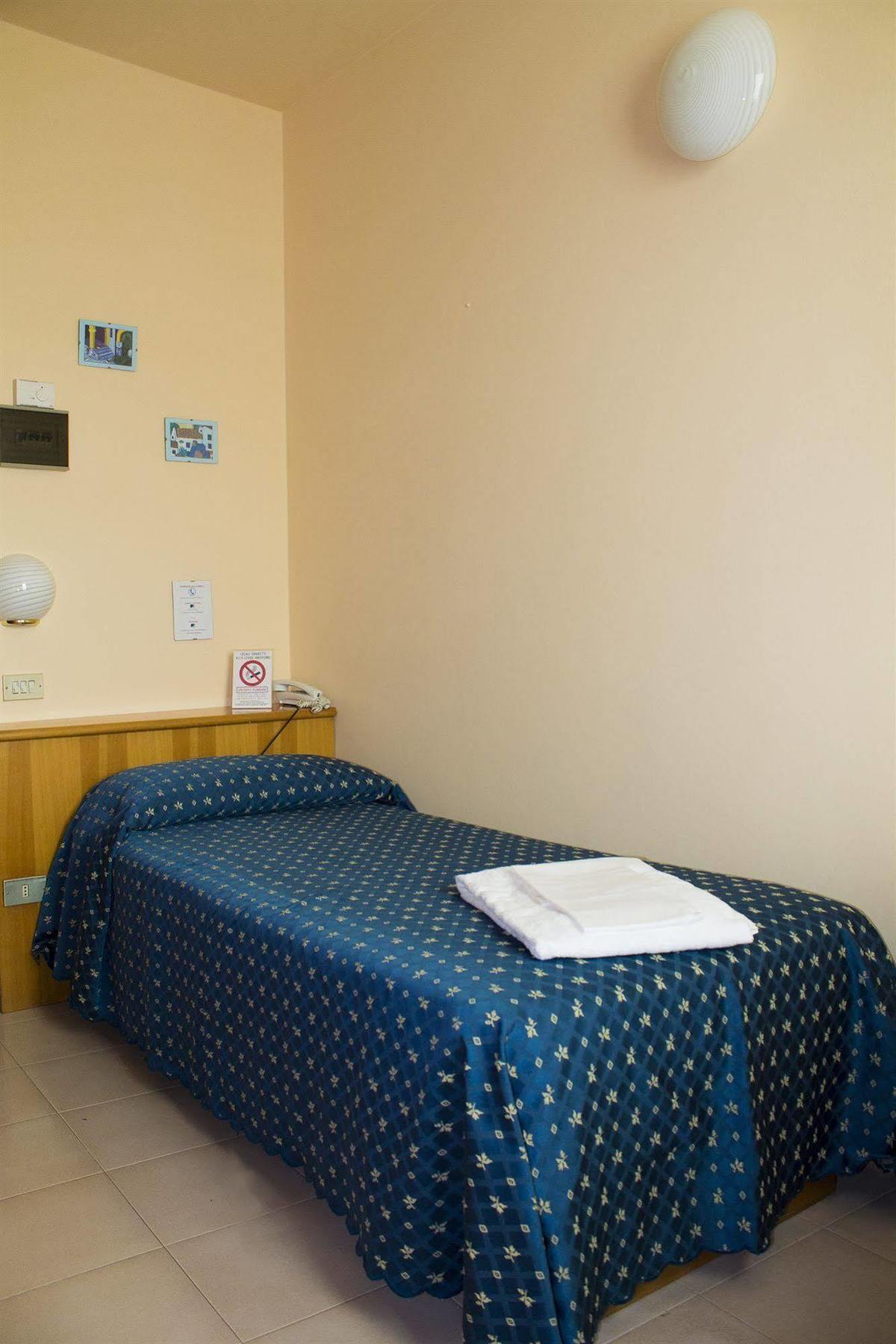 דוסובונו Hotel Europa מראה חיצוני תמונה