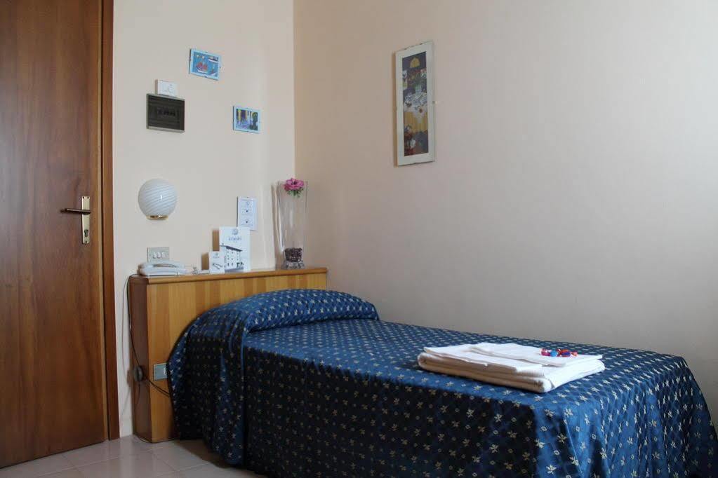 דוסובונו Hotel Europa מראה חיצוני תמונה